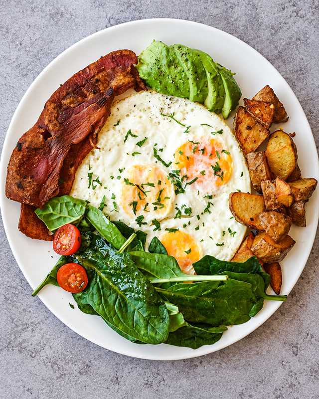 Bacon, Egg & Avocado Breakfast Plate